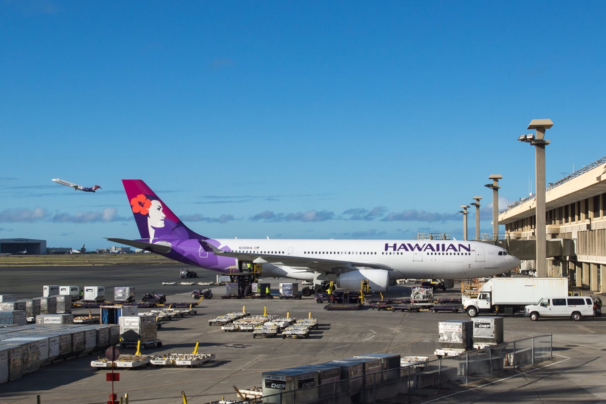 Hawaiian Airlines HawaiianMiles Loyalty Program Review