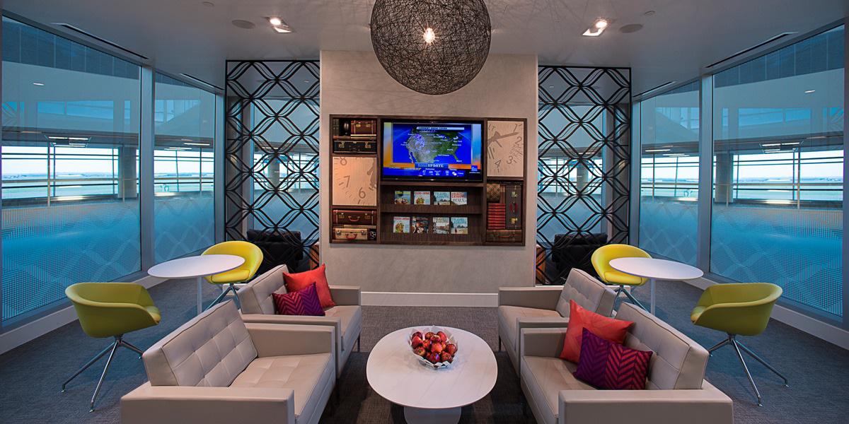 Plaza network lounge