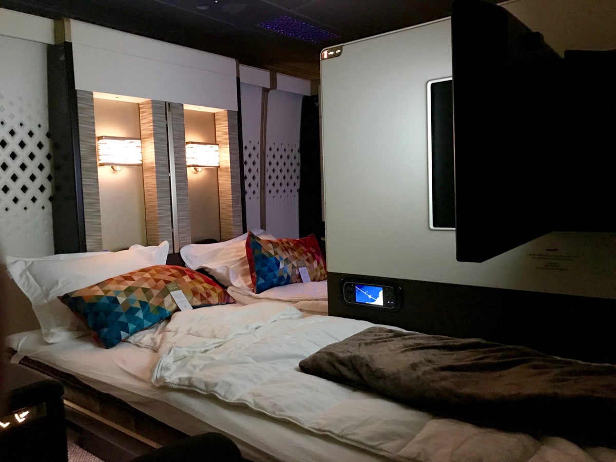 Etihad First Class Apartment - Lie Flat Beds Made