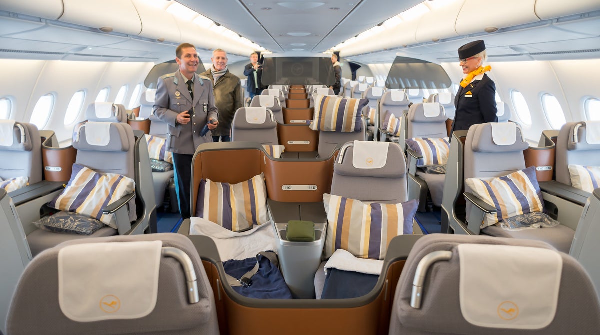 Lufthansa Business Class Cabin