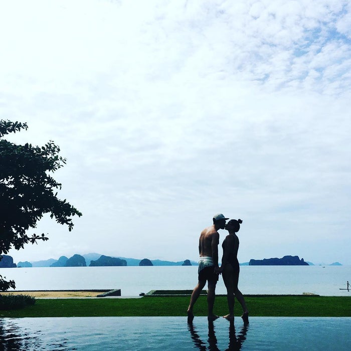 Couples Vacation, AWise