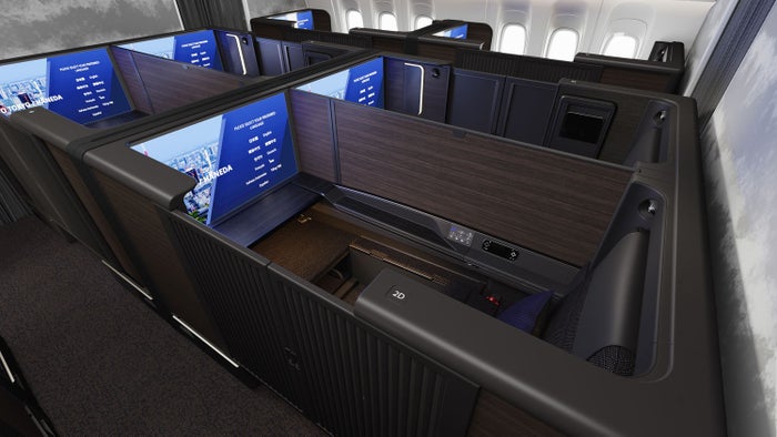 ANA New 777 The Suite First Class Cabin