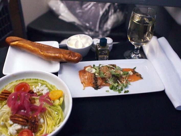 American-Airlines Business Class Dining