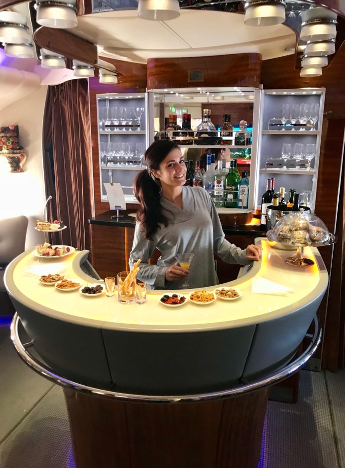 Emirates First Class A380 - Bar