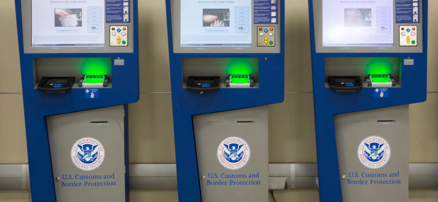 Full List of 30+ Credit Cards With a Global Entry Credit [2022]