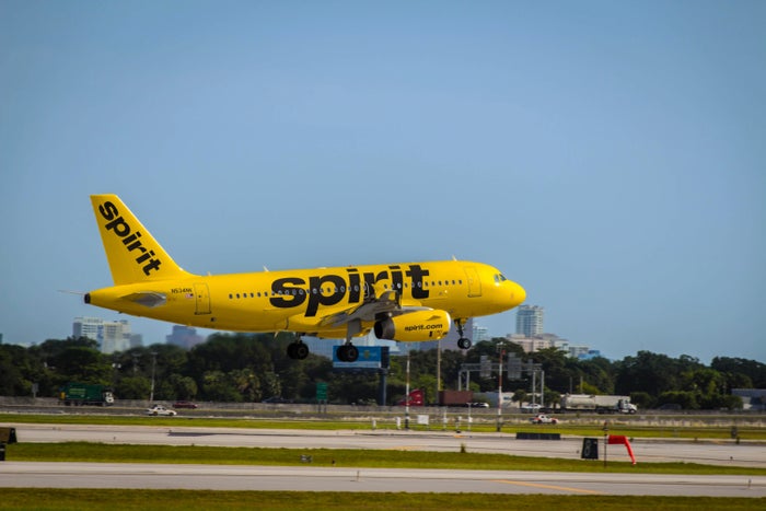 11 Best Ways To Earn Lots of Spirit Airlines Free Spirit Points [2026]