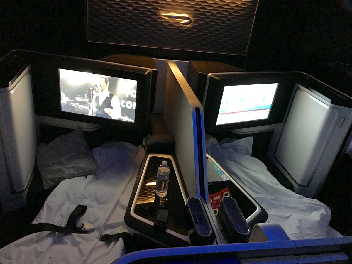 British airways first class 787-9 middle seats and beds