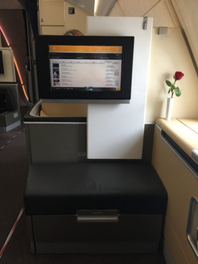 Lufthansa First Class A380 TV