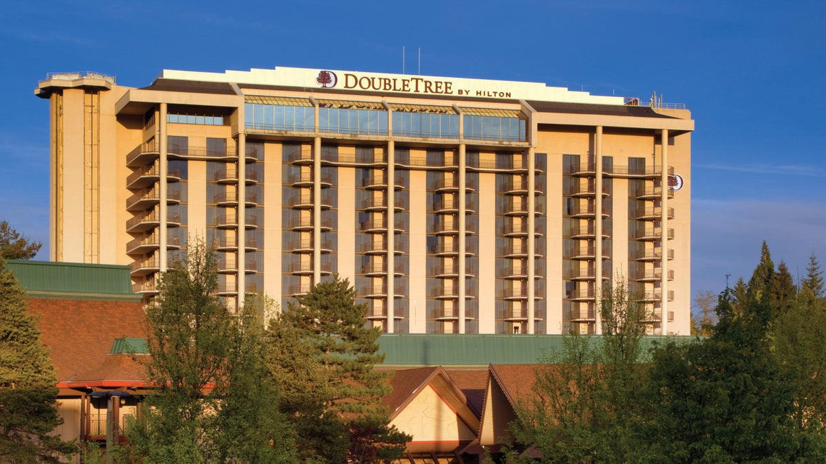DoubleTree by Hilton Hotels: 10 Most Popular Locations and 11 Best Redemptions [2023 Guide]