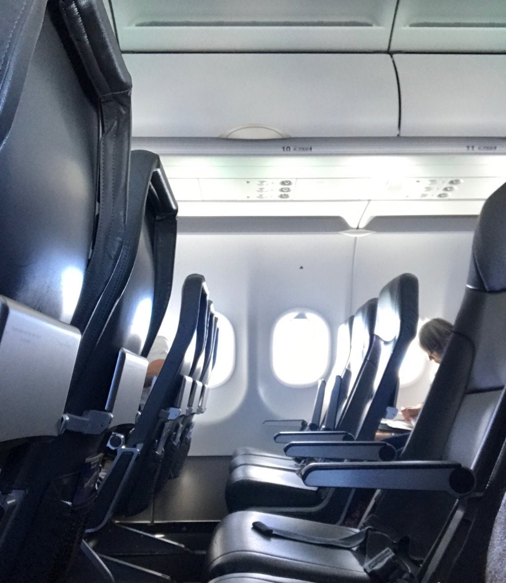 Frontier Airlines Review Seats, Amenities, Customer Service [2020]