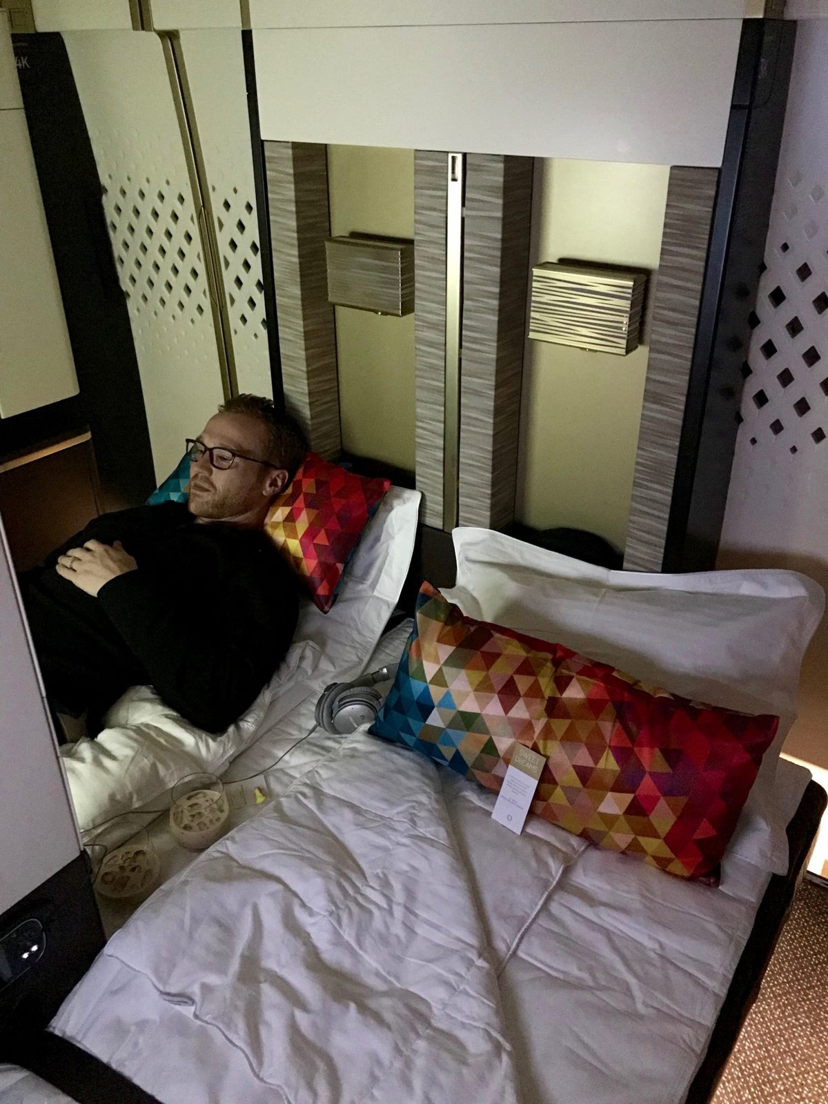 Etihad First Class Apartment - Comfy in Bed Watching TV