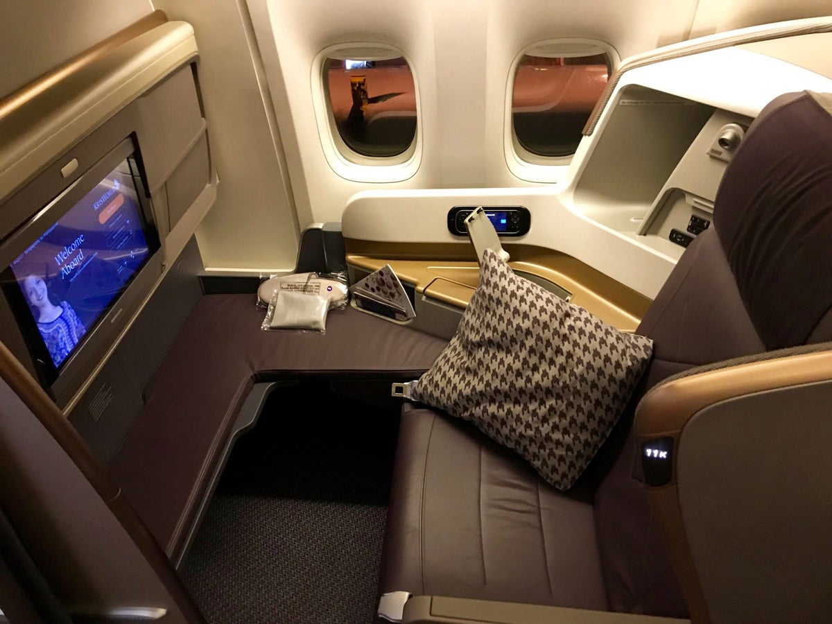 Singapore Airlines Business Class 777 - Seat 11K