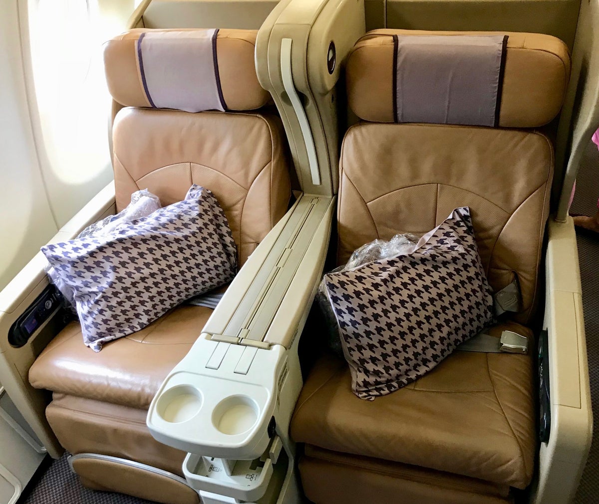Singapore Airlines Business Class A330 - Business Seats (1)