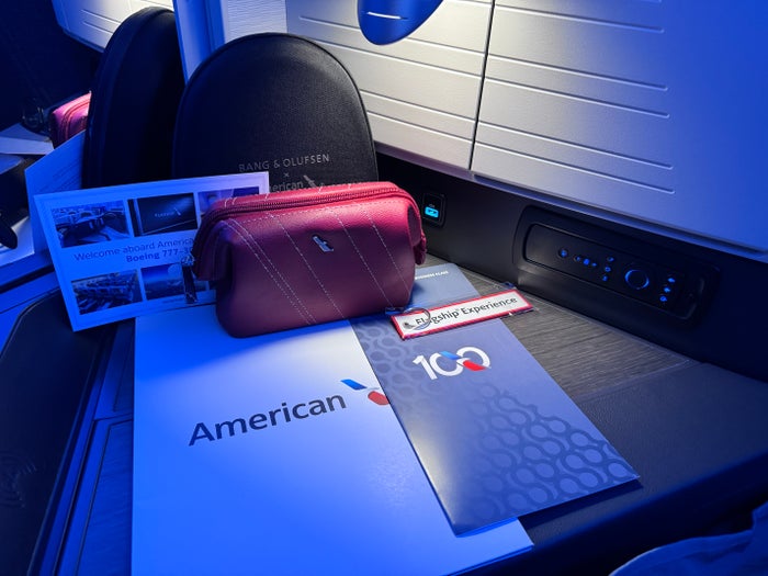 AA 777 300ER DFW JFK Flagship Suite amenity kit AA 777 300ER DFW JFK Flagship Suite amenity kit