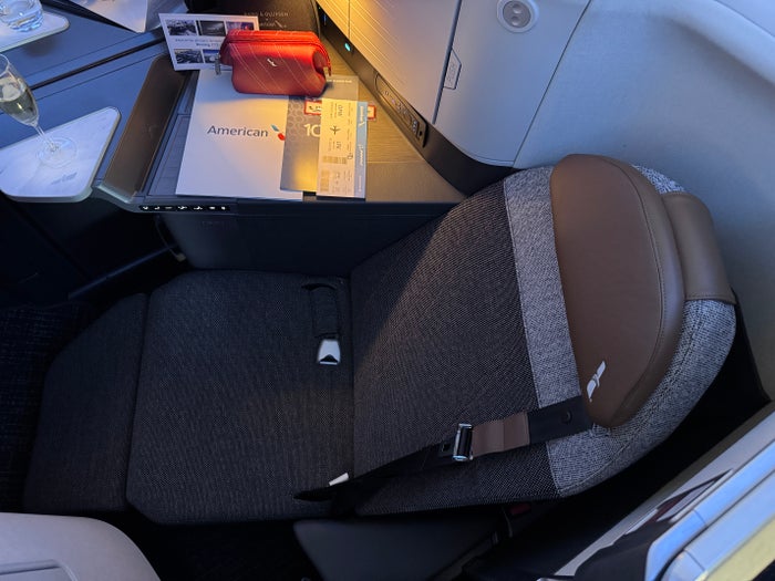 AA 777 300ER DFW JFK Flagship Suite chaise
