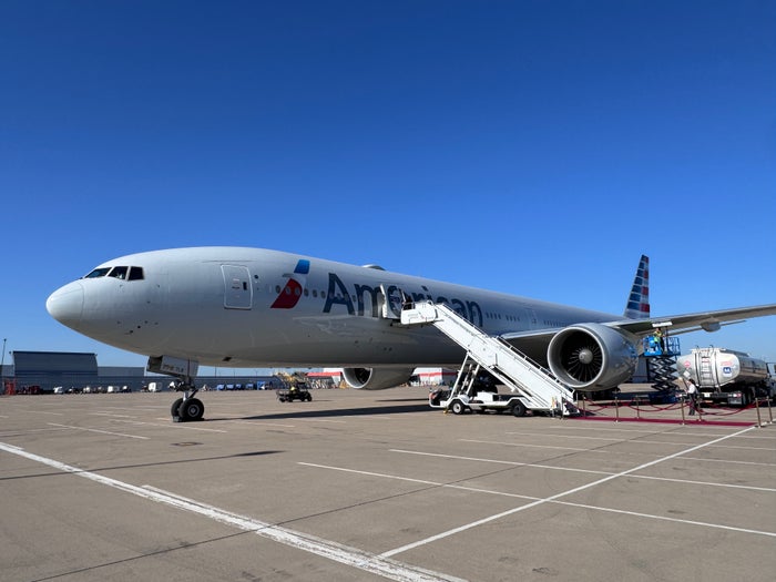 AA 777 300ER DFW JFK exterior AA 777 300ER DFW JFK exterior