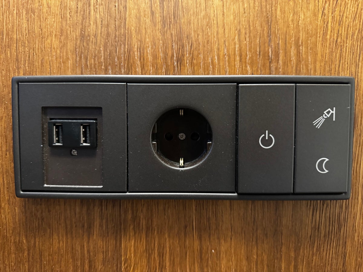 AC Hotel Riga Executive Room bedroom panel