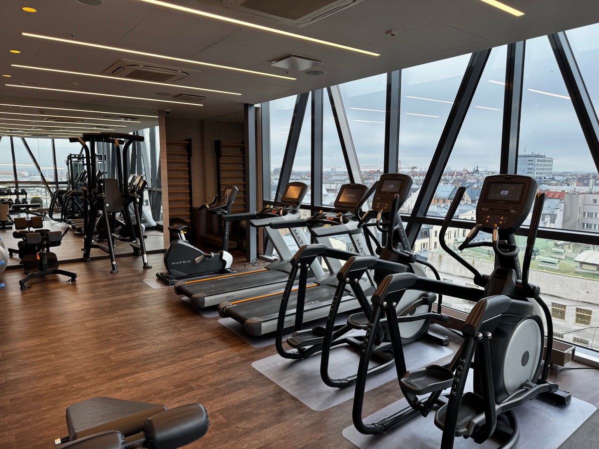 AC Hotel Riga gym left