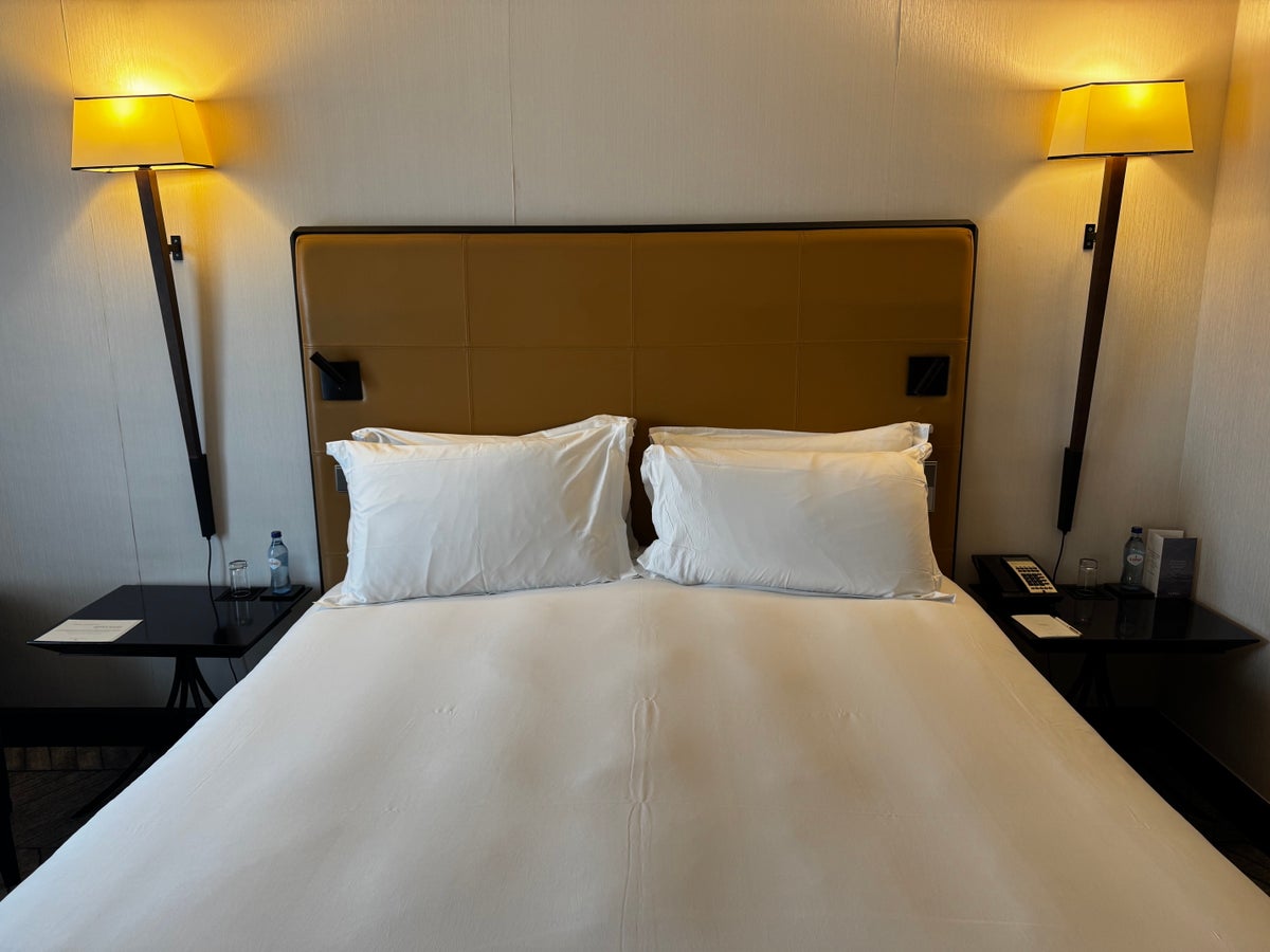 Accor Sofitel Lisbon Liberdade Luxury Room bedroom bed