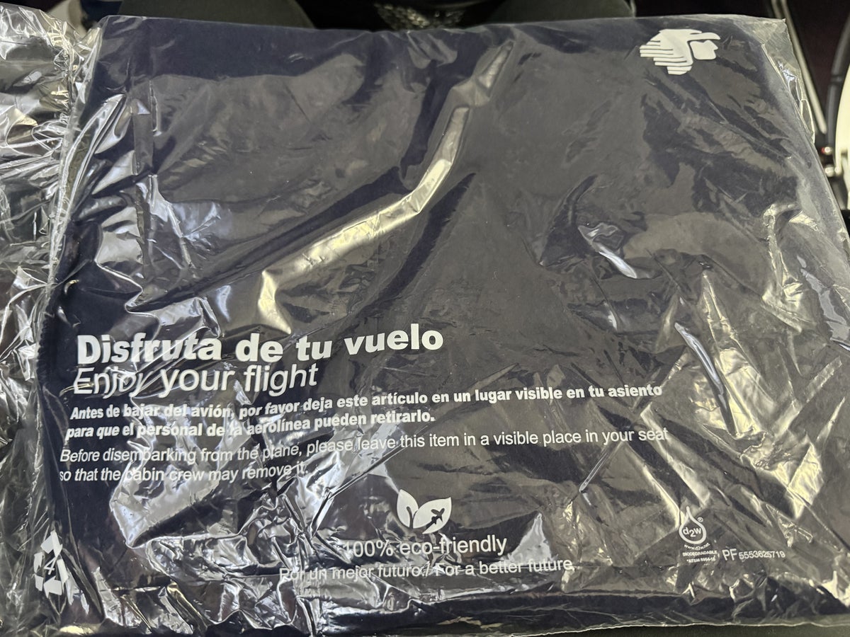 Aeromexico B7378MAX Blanket