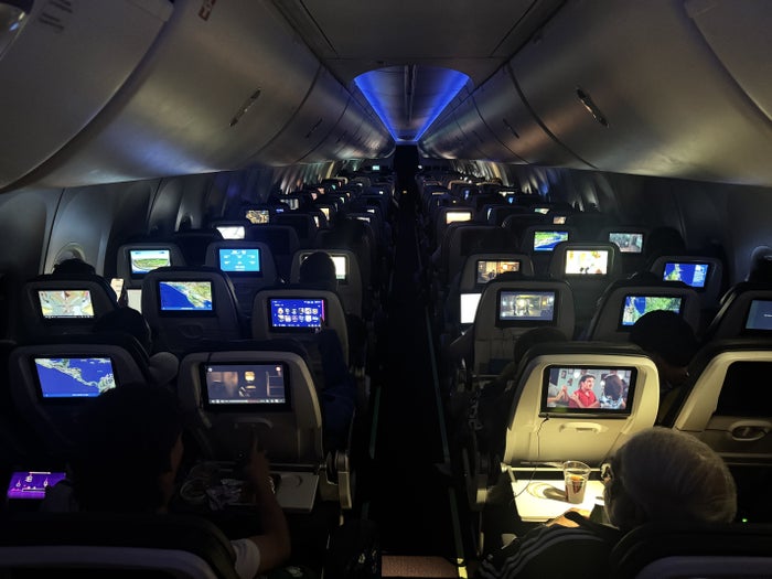 Aeromexico B7378MAX Cabin Overview Night