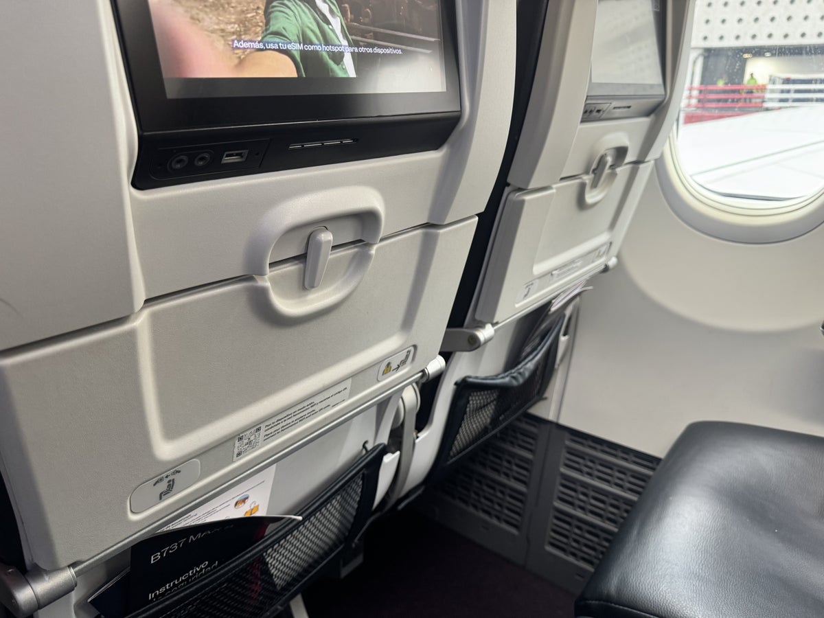 Aeromexico B7378MAX Seat Backs