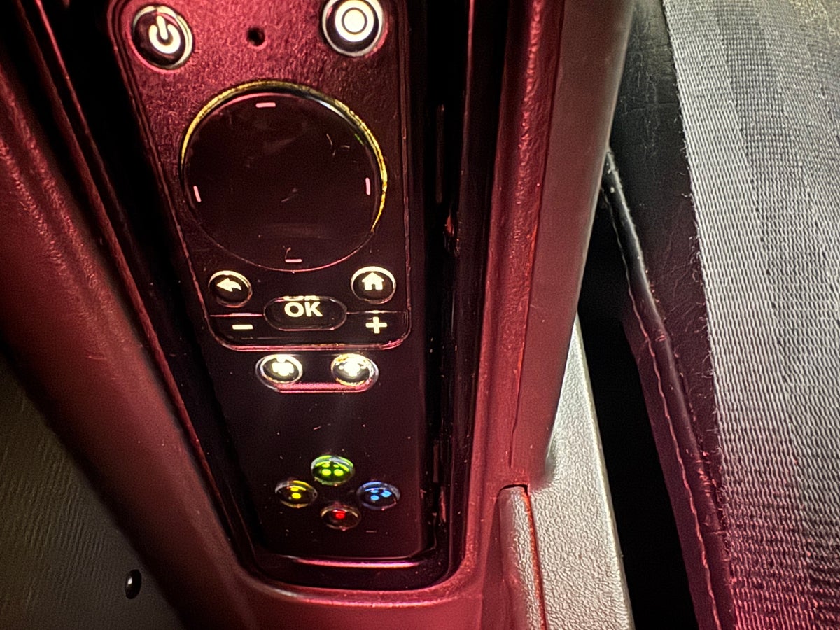 Aeromexico B737MAX8 business class remote