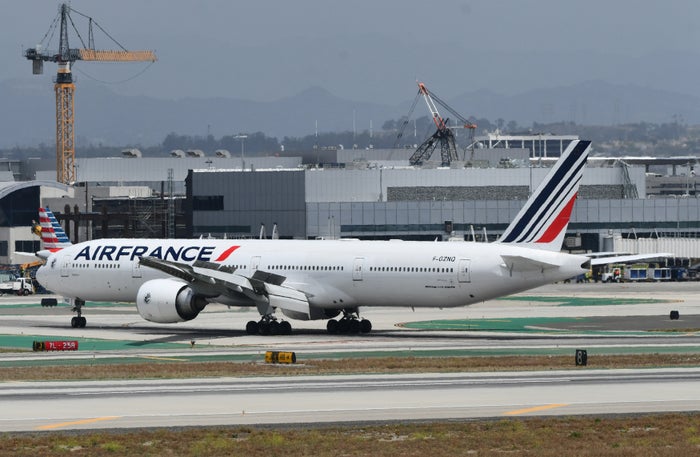 Air France 777 300ER taxiing LAX