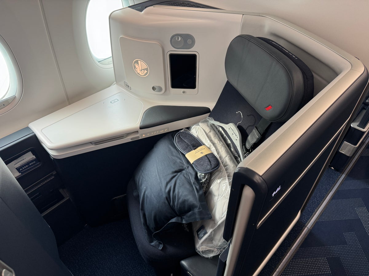 Air France A350 900 business class CDG IAH
