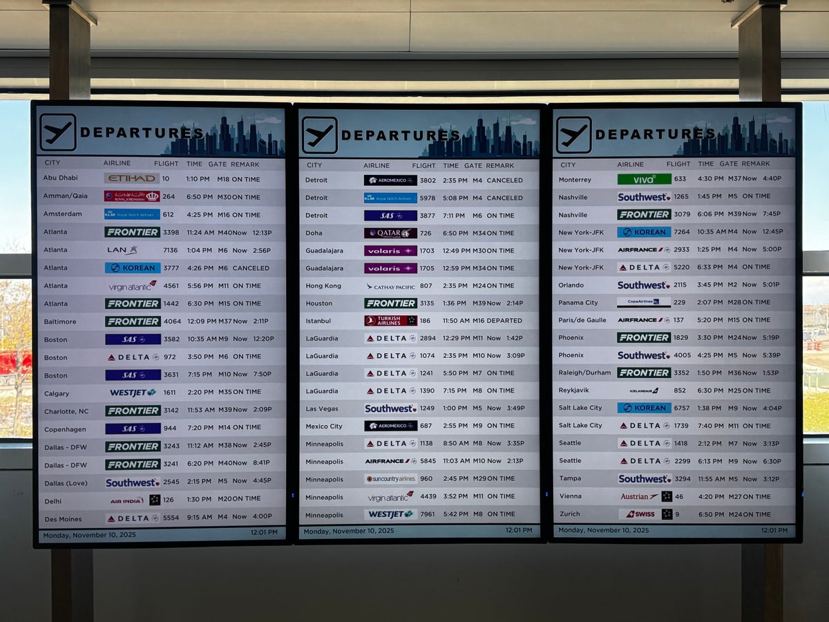 Airport departures board Chicago O'Hare ORD