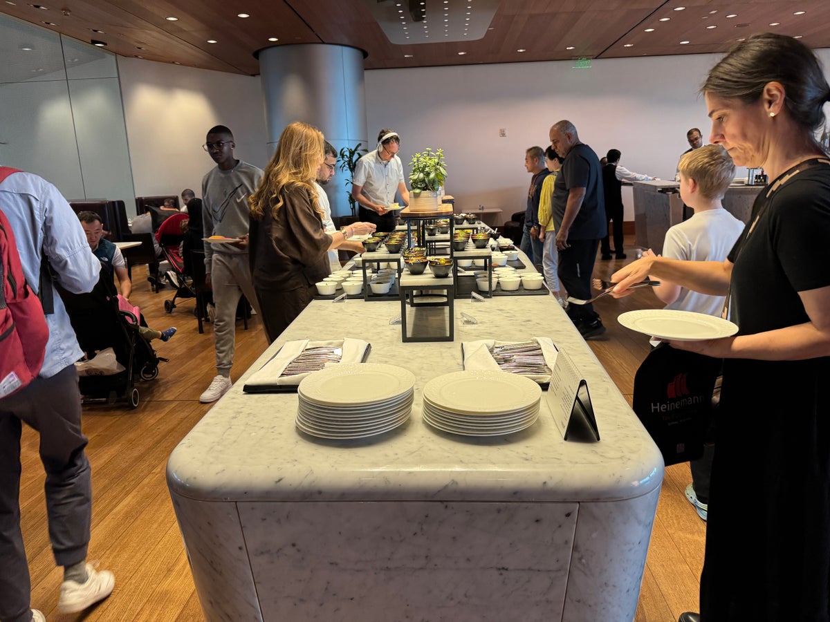 Al Mourjan Lounge DOH cold buffet