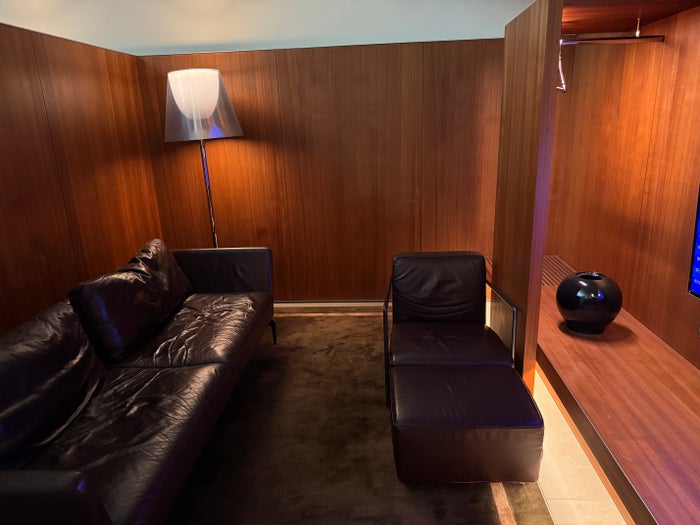 Al Mourjan Lounge DOH quiet area couch Al Mourjan Lounge DOH quiet area couch