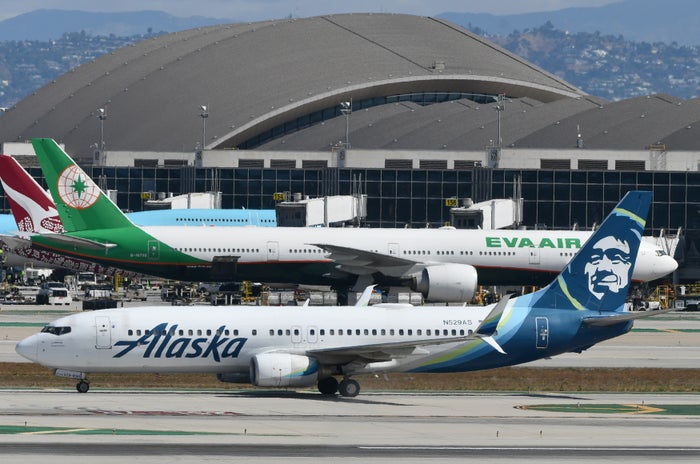 Alaska Airlines 737 800 EVA Air LAX