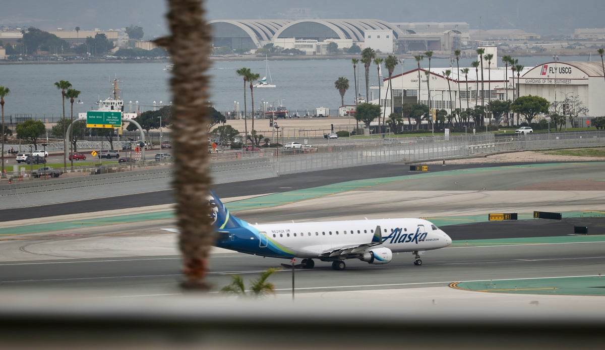 Alaska Airlines Embraer on Tarmac San Diego Upgraded Points LLC 3