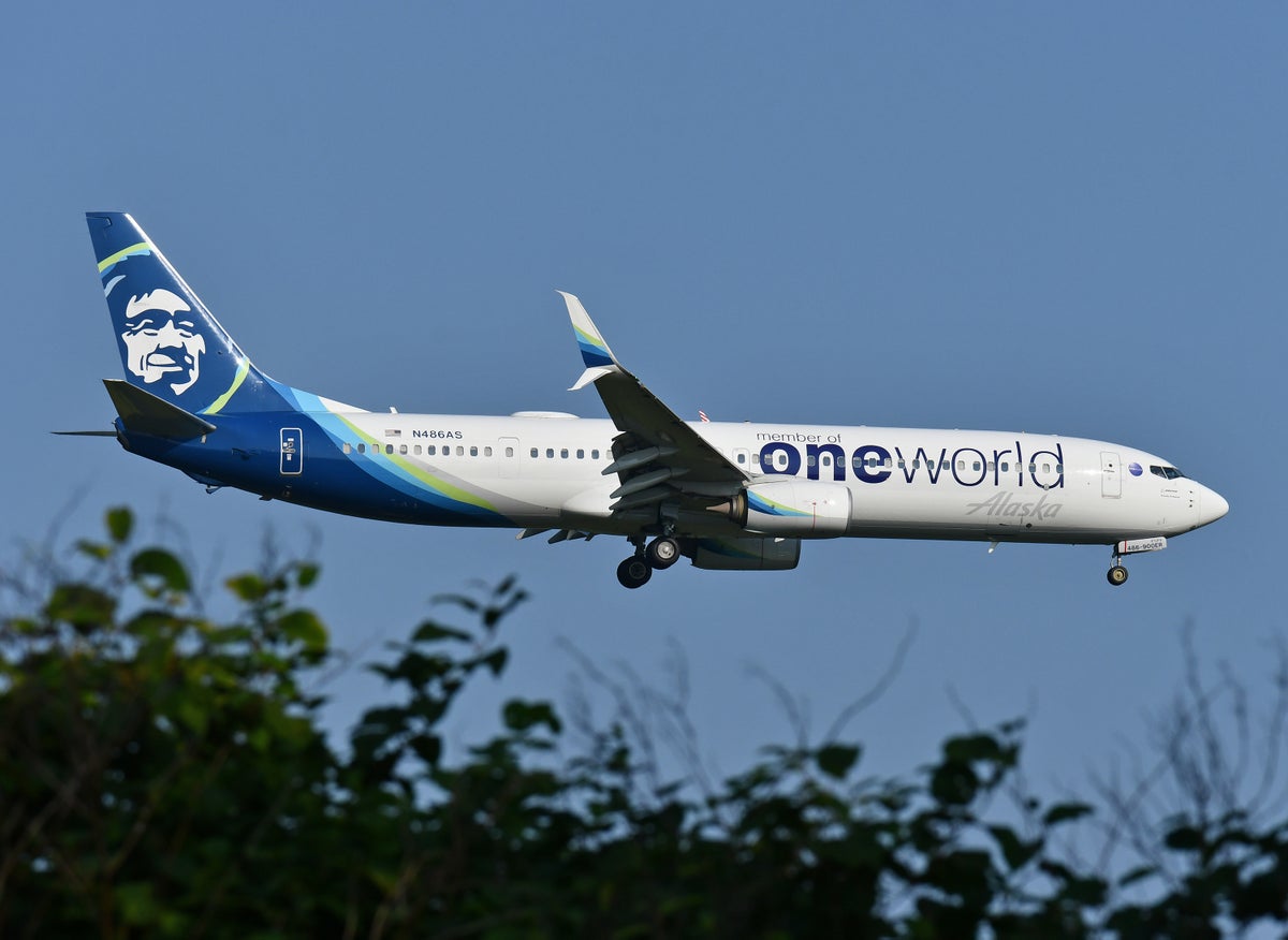 Alaska Airlines Offering Status Shortcut and Double Points — But There’s a Catch