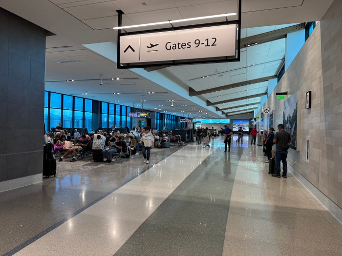 Allegiant A320 AVL HOU gates 9 12 Allegiant A320 AVL HOU gates 9 12