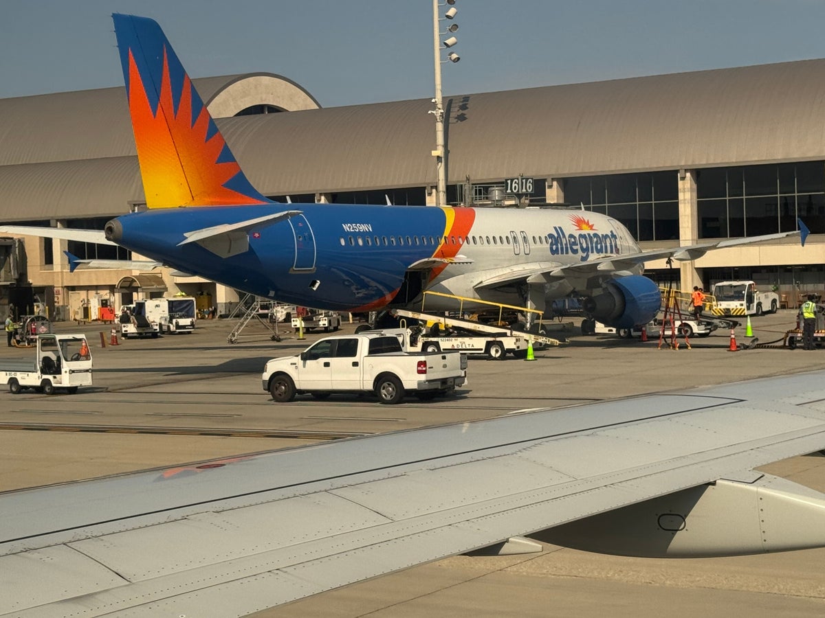 Allegiant Air Airbus A320 at gate Orange County SNA right