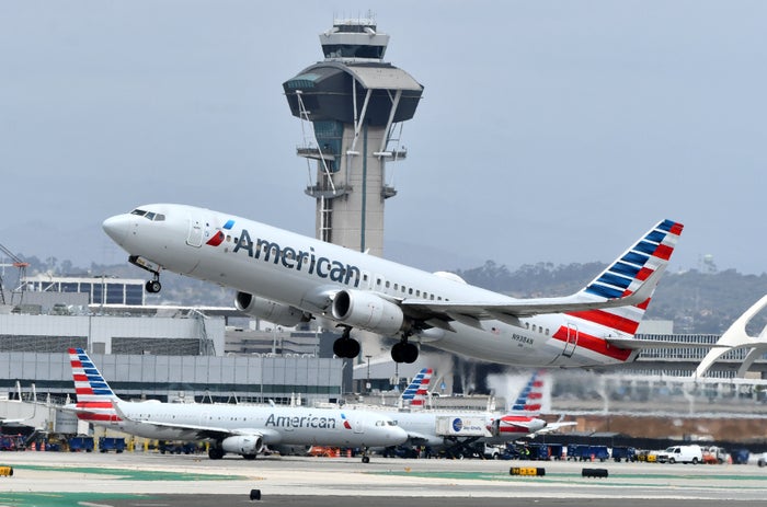 American Airlines LAX tower 737 800