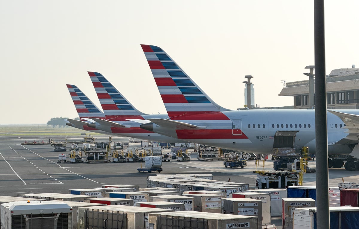 American Airlines tail at HNL Honolulu Hawaii airport Image Credit Chris Hassan 1
