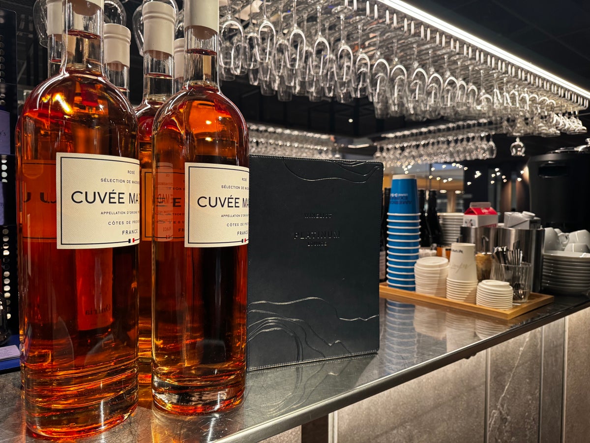 American Express Lounge Stockholm ARN bar