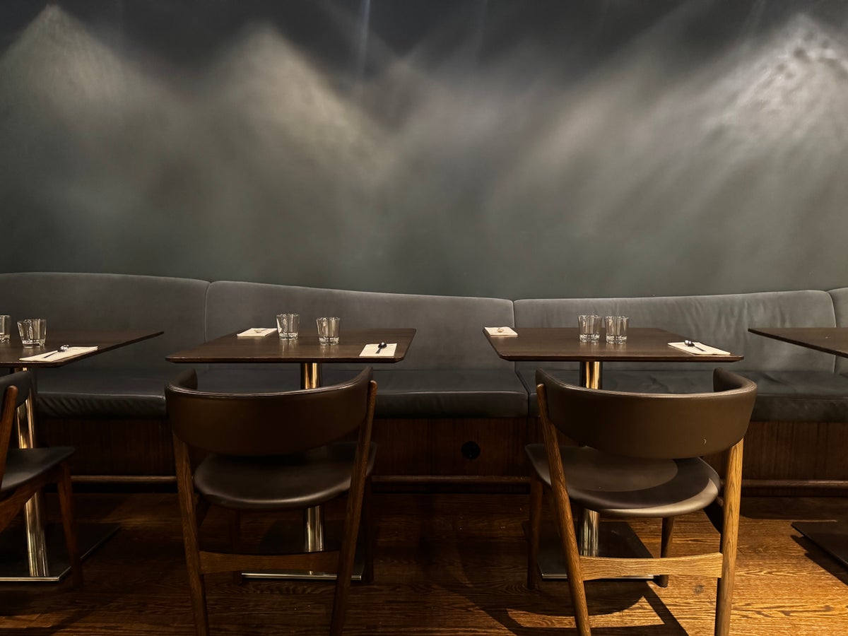 American Express Lounge Stockholm ARN front seating