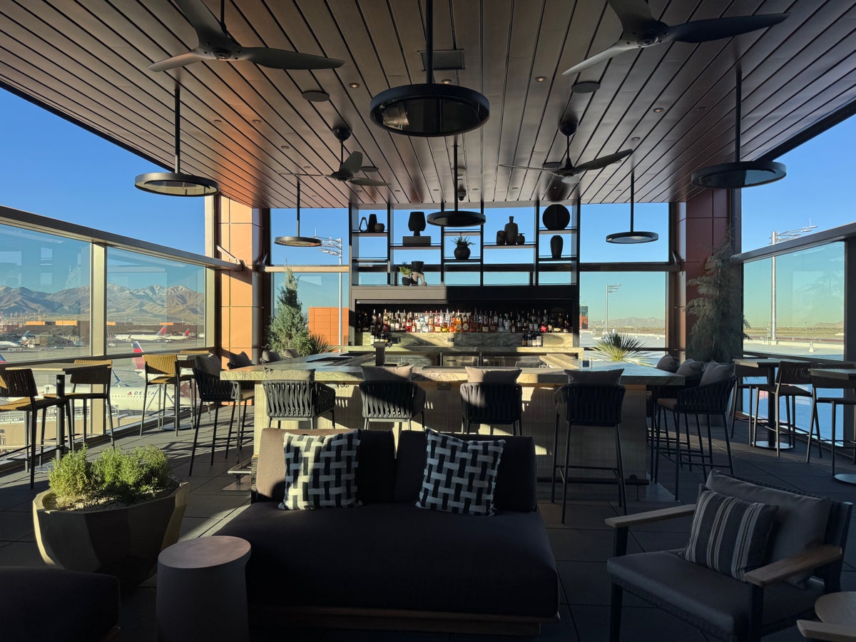 Amex Centurion Lounge SLC Outdoor Terrace Amex Centurion Lounge SLC Outdoor Terrace