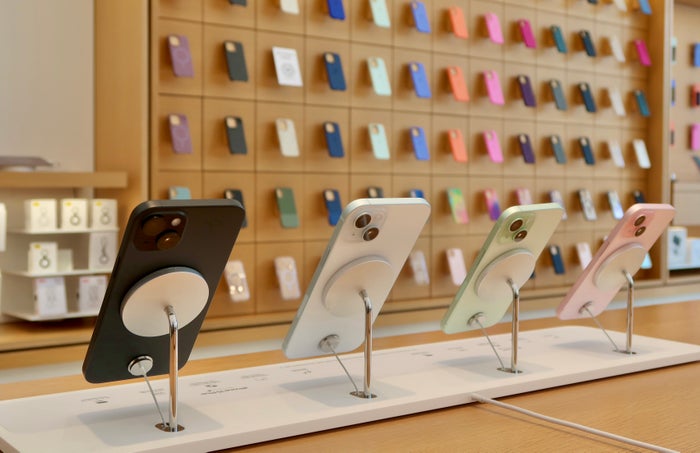 Apple Store Different Color iPhones Upgraded Points LLC 3