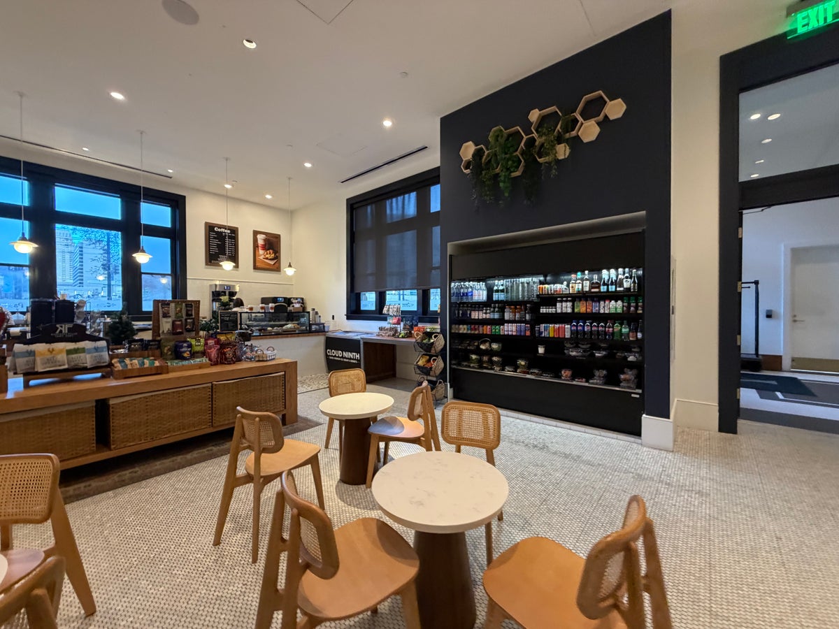 Asher Adams Hotel Counterpart Grab and Go