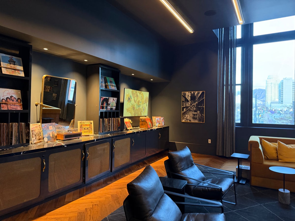 Asher Adams Hotel No 119 Bar Private Room