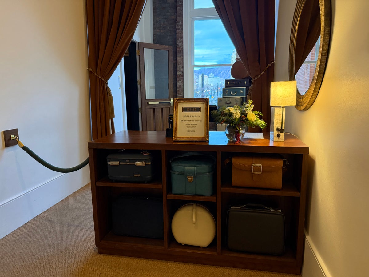 Asher Adams Hotel No 119 Bar