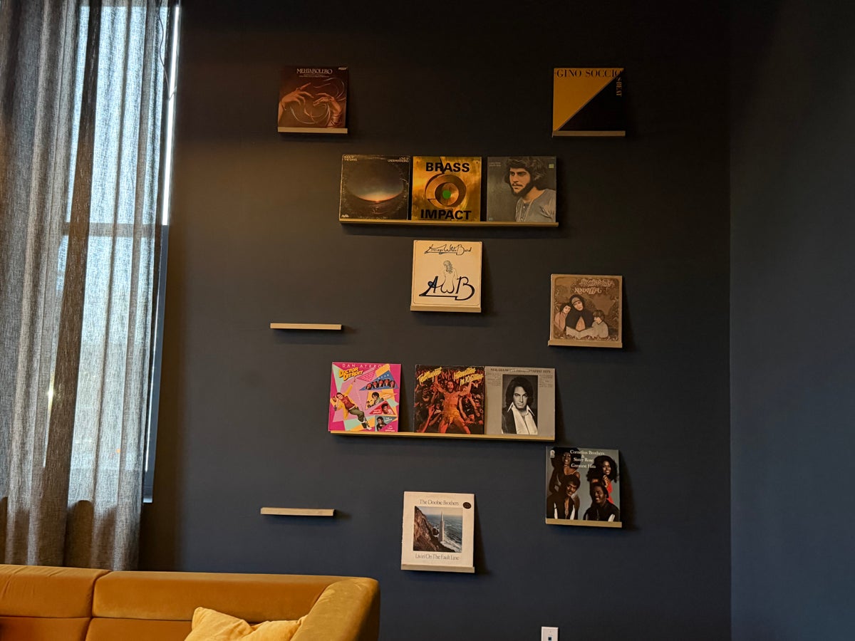 Asher Adams Hotel No 119 Vinyl Room