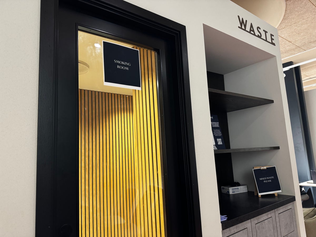 Aspire Lounge CPH smoking room