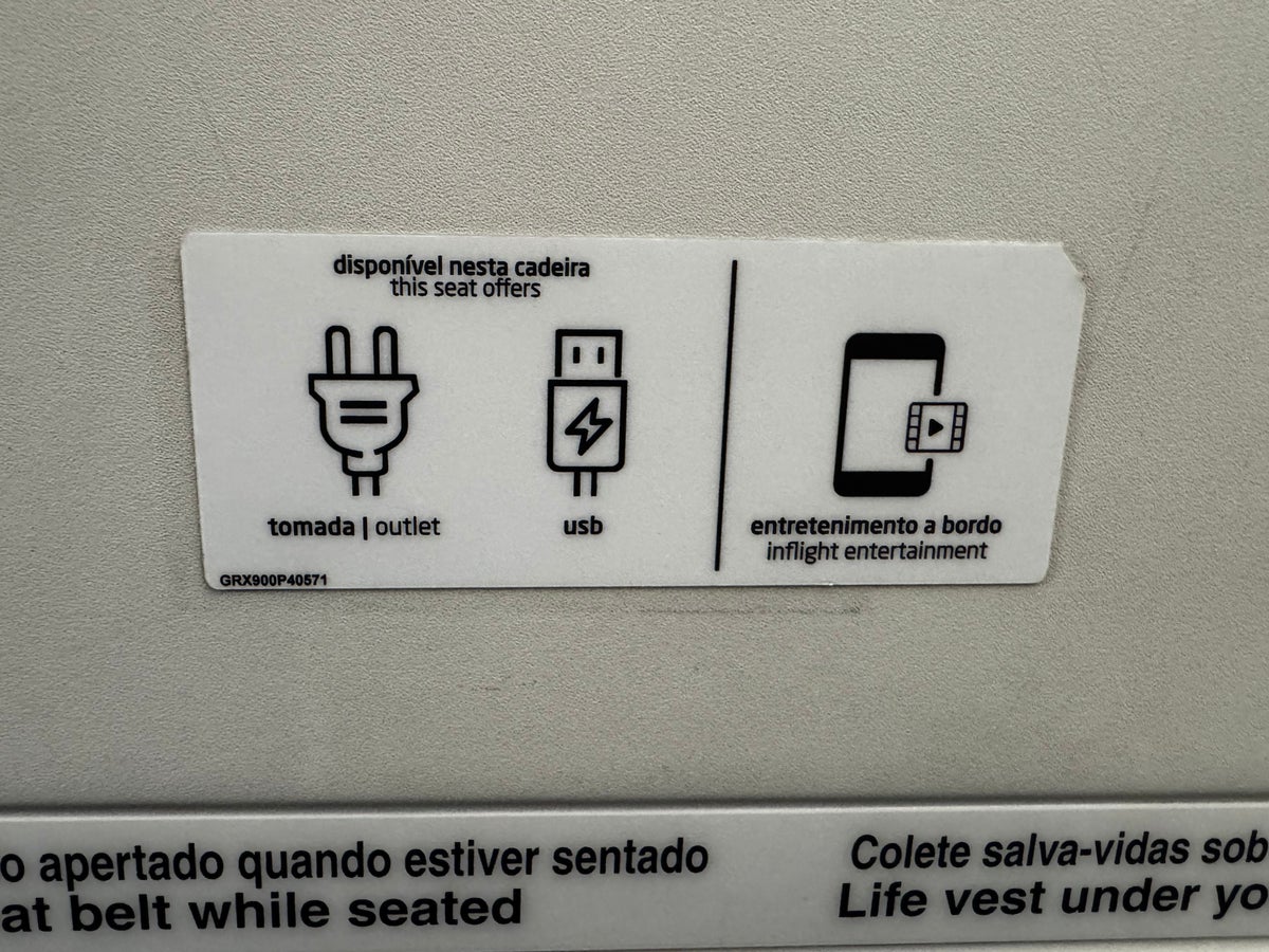 Azores Airlines A321 entertainment signs