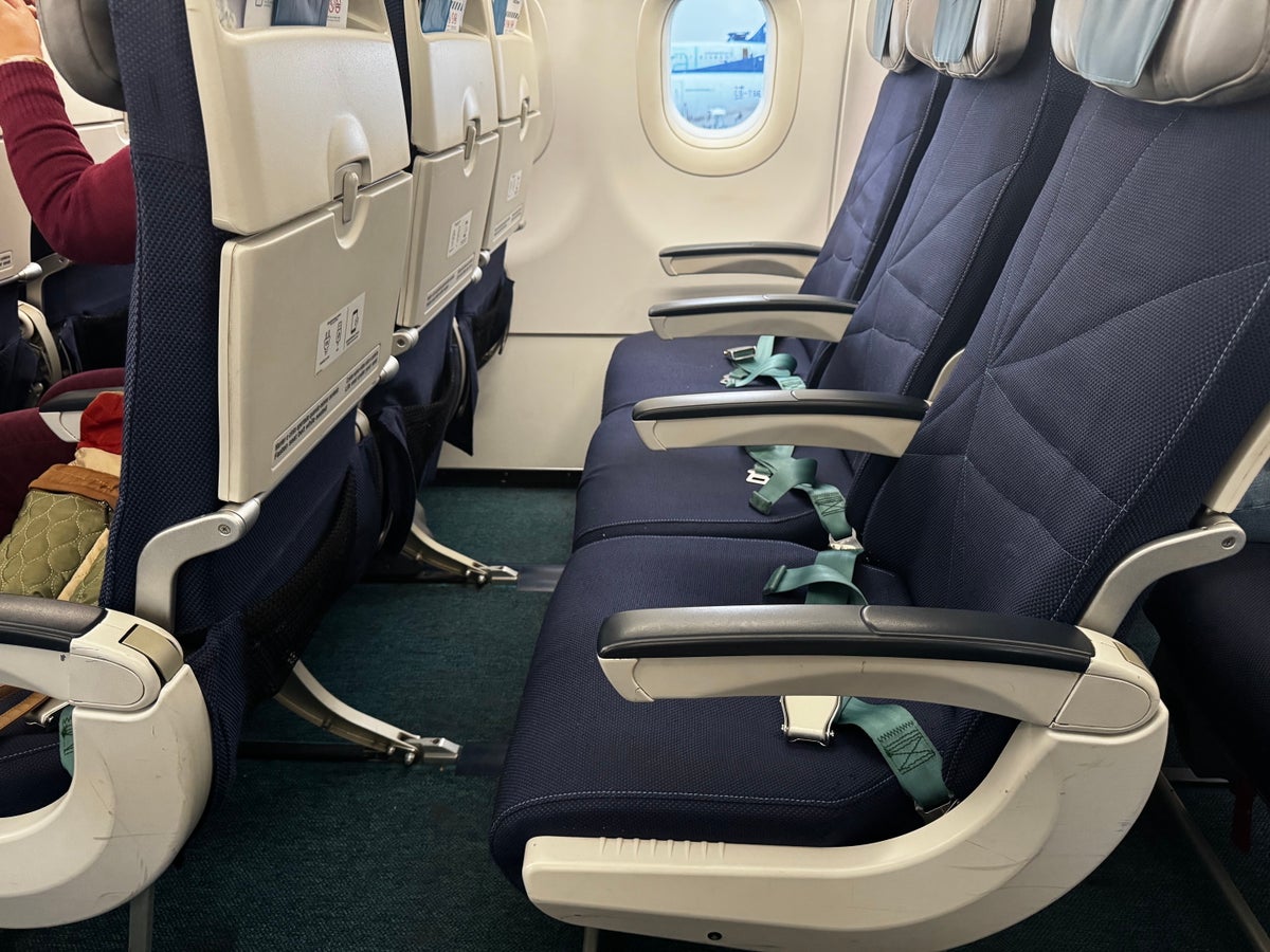 Azores Airlines A321 seat row